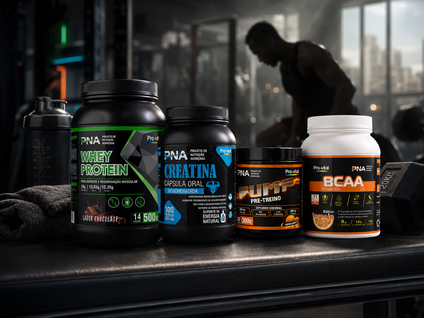 Whey protein, creatina, BCAA e pré-treino Pro-Vital apresentados num ginásio moderno em Angola.