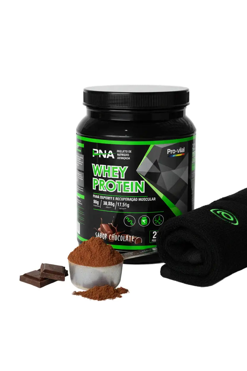 Pote de Whey Protein Pro-vital com doseador, pedaços de chocolate e toalha de ginásio, nutrição desportiva profissional.