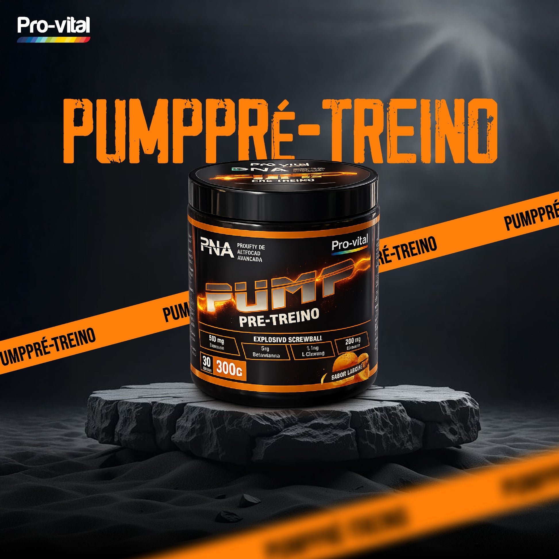 Embalagem do suplemento de energia Pump Pro-Vital colocada em cima de um pedestal de pedra cinzenta escura, rodeada por fitas promocionais cor de laranja com efeito de luz ao fundo.