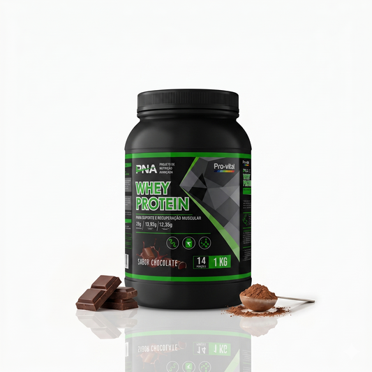 Proteína Whey Pro-Vital de 1kg com sabor a chocolate, apresentada num fundo branco com reflexo, acompanhada por pedaços de chocolate e uma colher de proteína em pó para recuperação muscular.